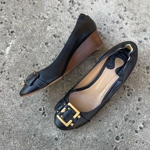 Chloe. Ballet Flat with Wedge. Black Leather.